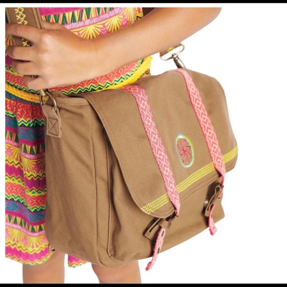American Girl LIFE SIZE Lea Doll matching canvas travel messenger bag 2 backpack